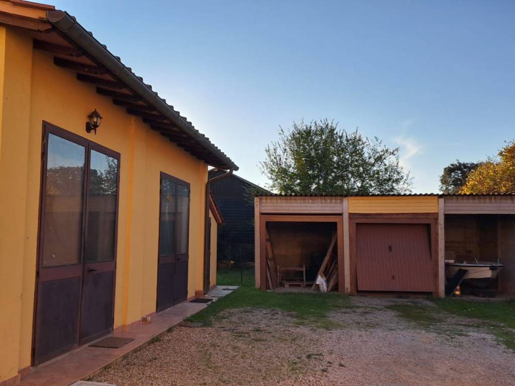 Appartamento a Montevarchi in Via del Pinaccio - Foto 3