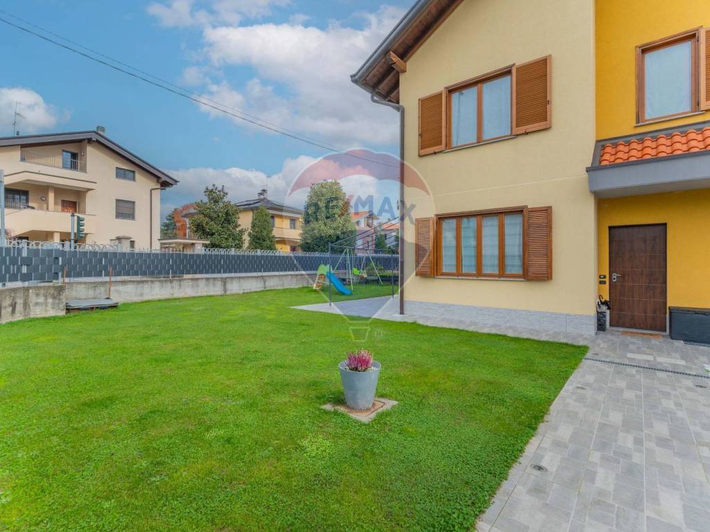 Villa a Cairate in via cesare battisti, 1 - Foto 3