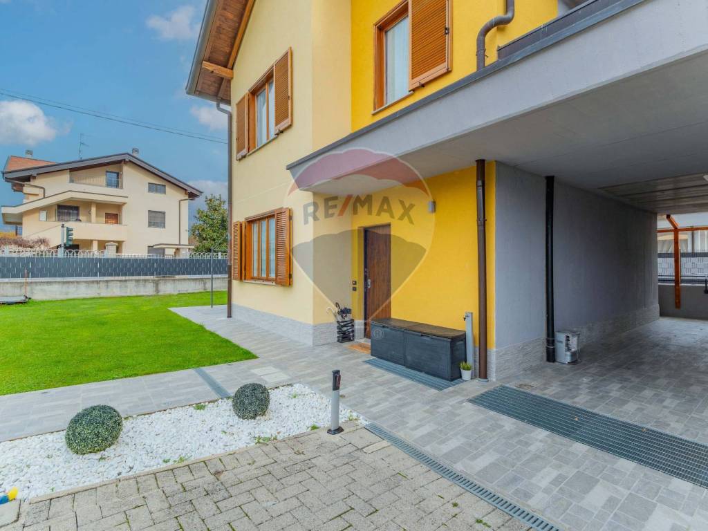 Villa a Cairate in via cesare battisti, 1 - Foto 4