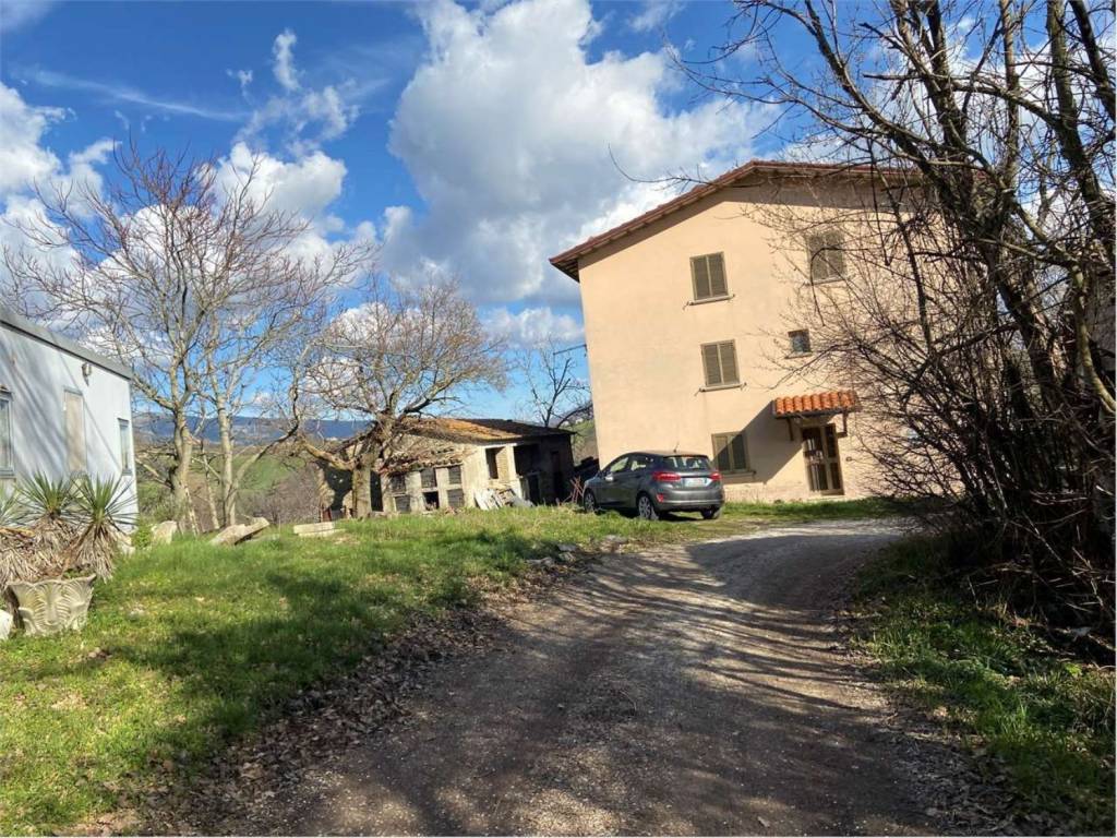 Villa a Gualdo tadino in Via Case Matteucci s.n.c - Foto 5