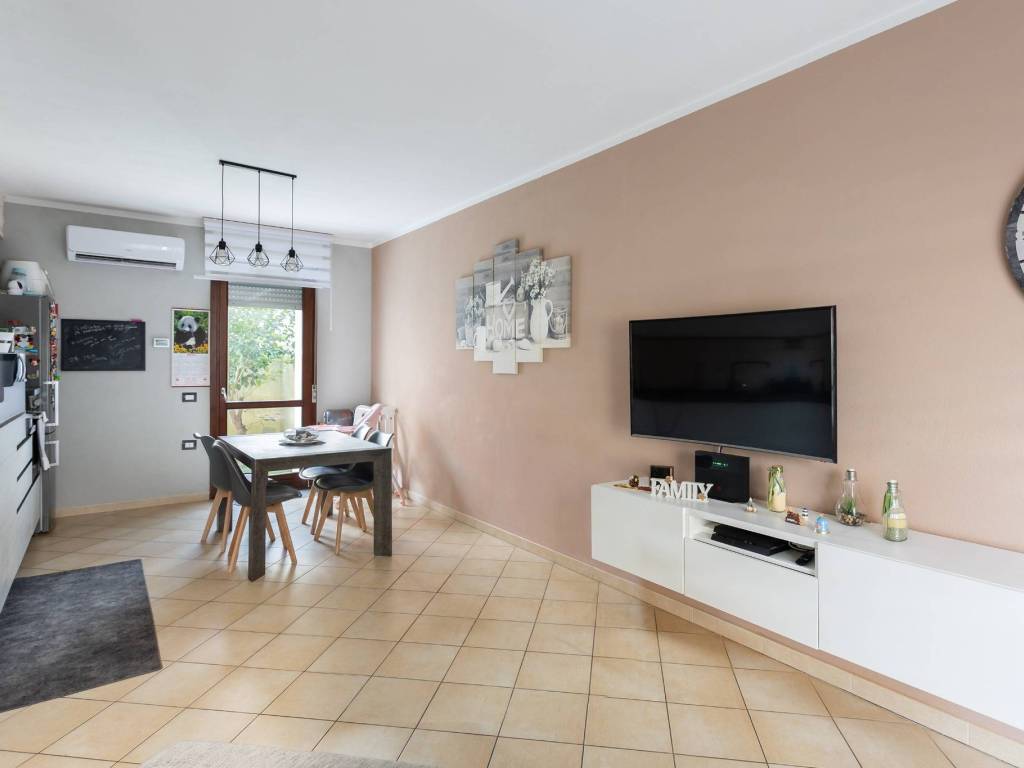 Villetta a schiera a Decimoputzu in Via Galileo Galilei - Foto 4