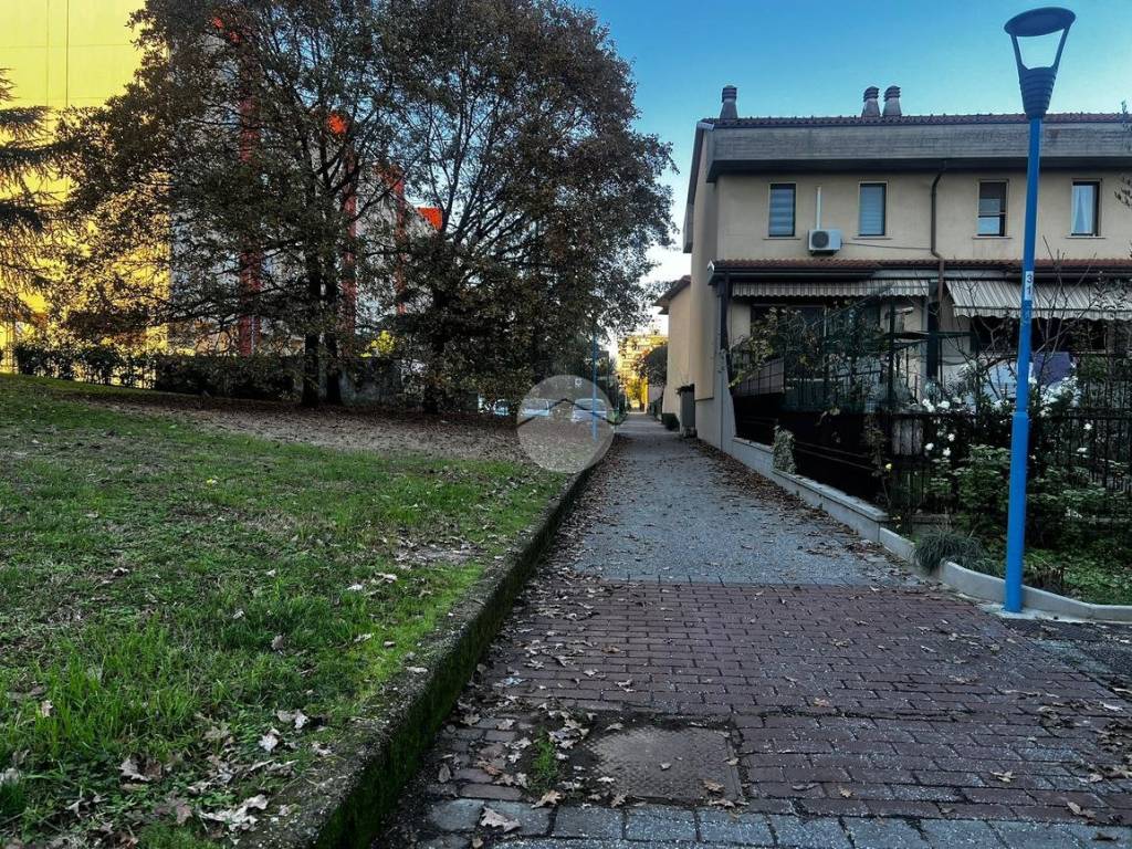 Villetta a schiera a Brescia in Via Brunelleschi, 32 - Foto 4