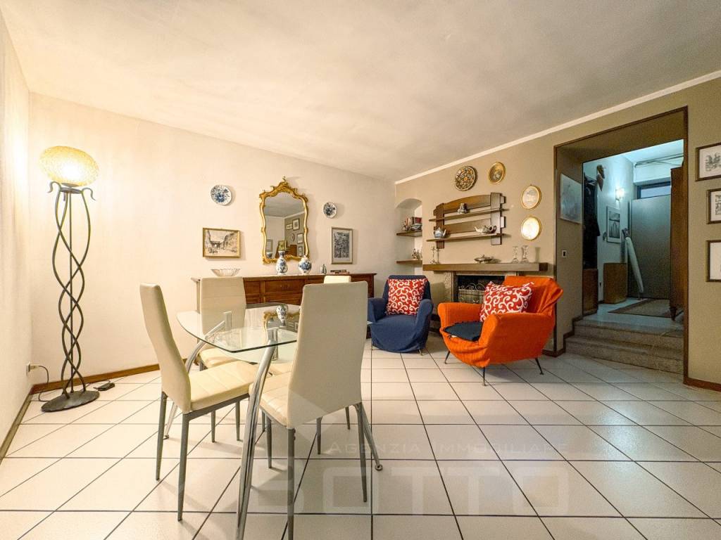 Villetta a schiera a Gozzano in via regina villa 33 - Foto 3