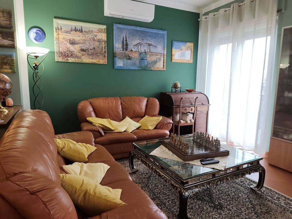 Appartamento a Borgaro torinese in Via Romagna, 10 - Foto 2