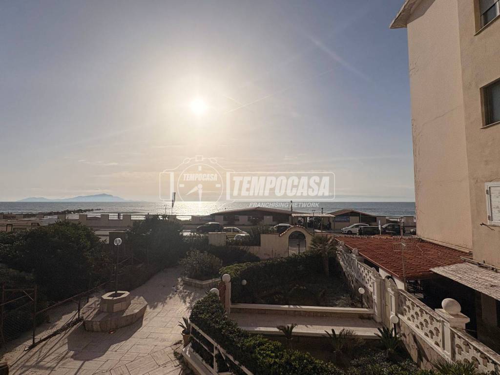 Appartamento a Castel volturno in Via del Mare 7 - Foto 4