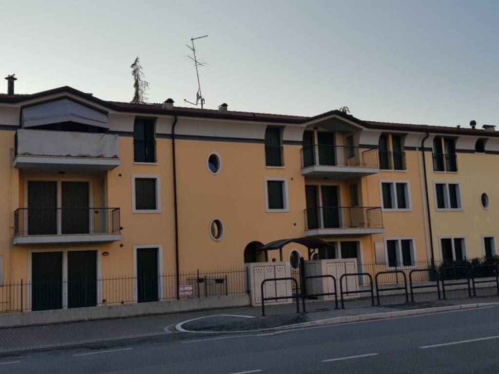 Appartamento a Verona in Via Cernisone 2/A - Foto 3