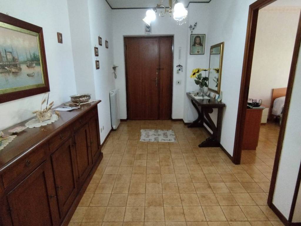 Appartamento a Tolfa in Via G. Amendola - Foto 3