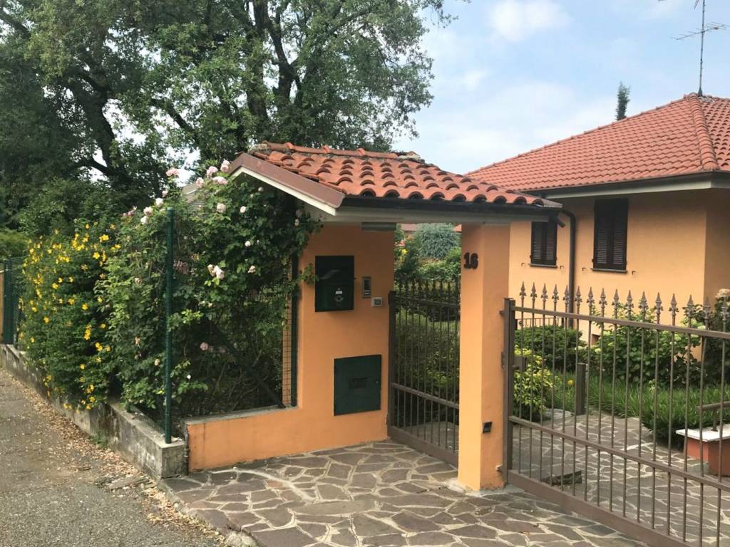 Villa a Camparada in Via Monviso, 16 - Foto 2