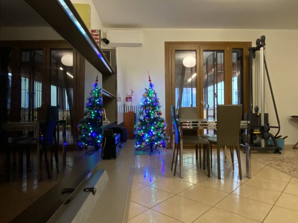 Appartamento a Rimini in Via Covignano, 73 - Foto 2