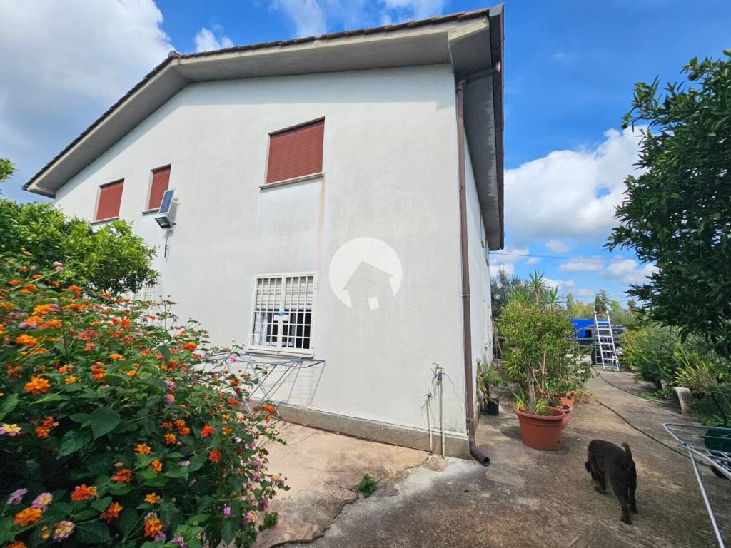 Villa a Velletri in Contrada Colle D'Oro - Foto 2