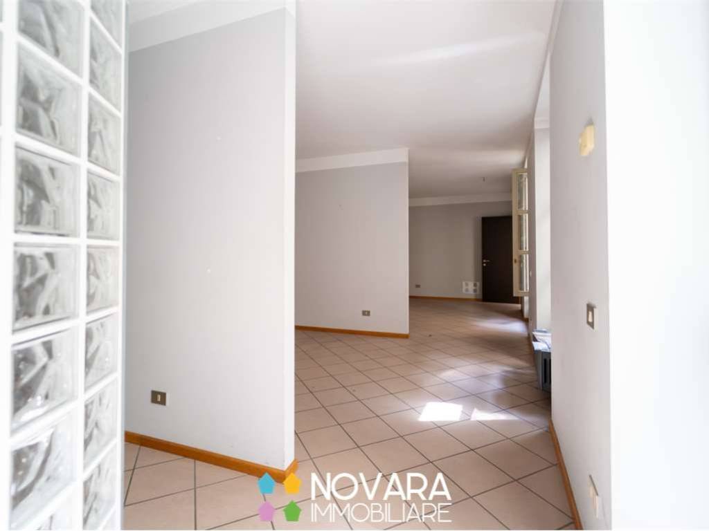 Immobile a Novara in FRATELLI ROSSELLI, 4 - Foto 2