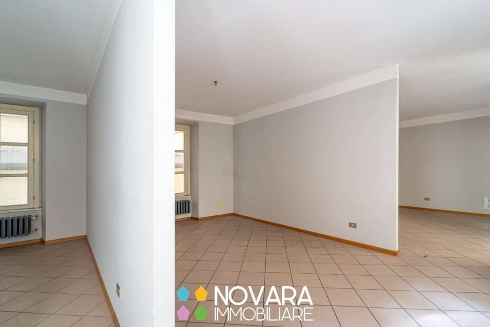 Immobile a Novara in FRATELLI ROSSELLI, 4 - Foto 3