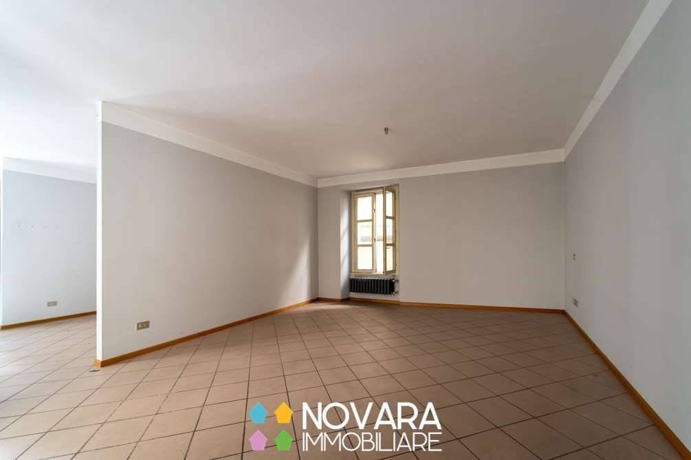 Immobile a Novara in FRATELLI ROSSELLI, 4 - Foto 4