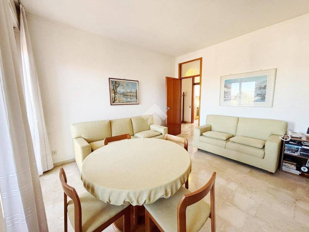 Appartamento a Lissone in Via Gen. A. Cantore, 16 - Foto 3