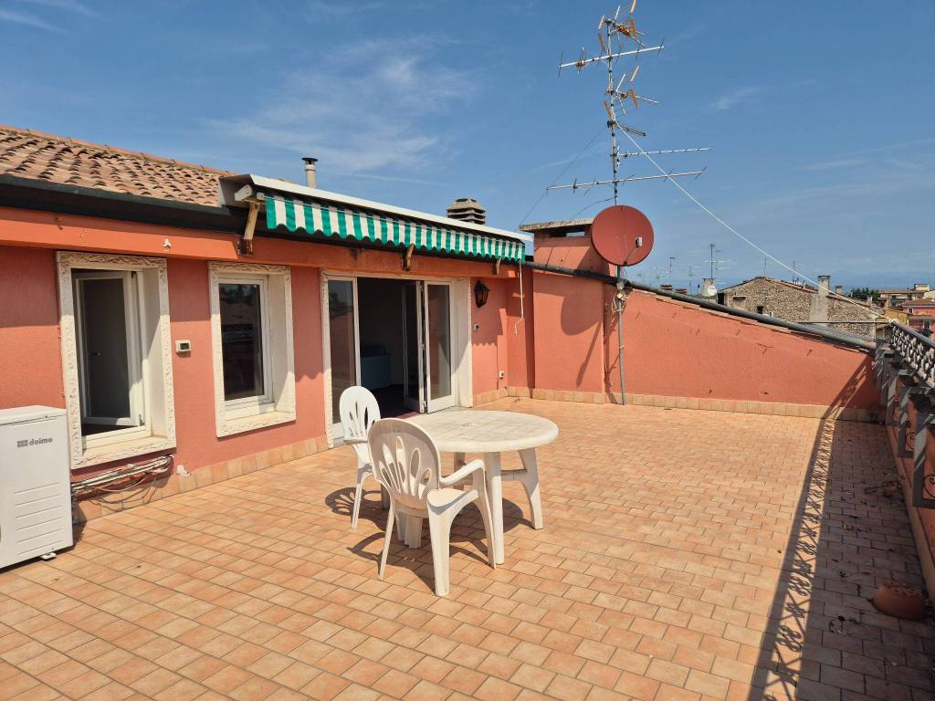 Attico / mansarda a Villafranca di verona in Corso Vittorio Emanuele II, 68 - Foto 4
