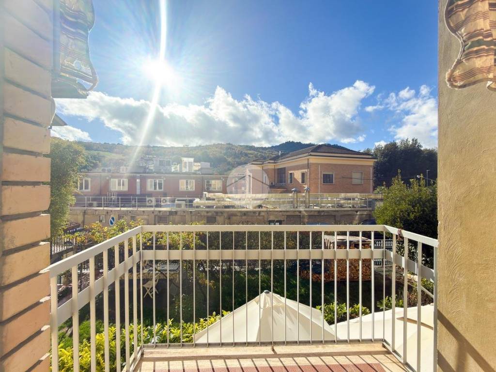 Appartamento a Teramo in Via de Albentis, 64 - Foto 2