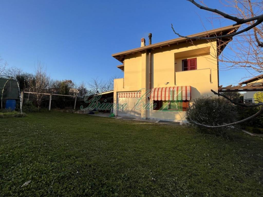 Villa a Casatenovo in Via Vittorio Alfieri, 3 - Foto 4