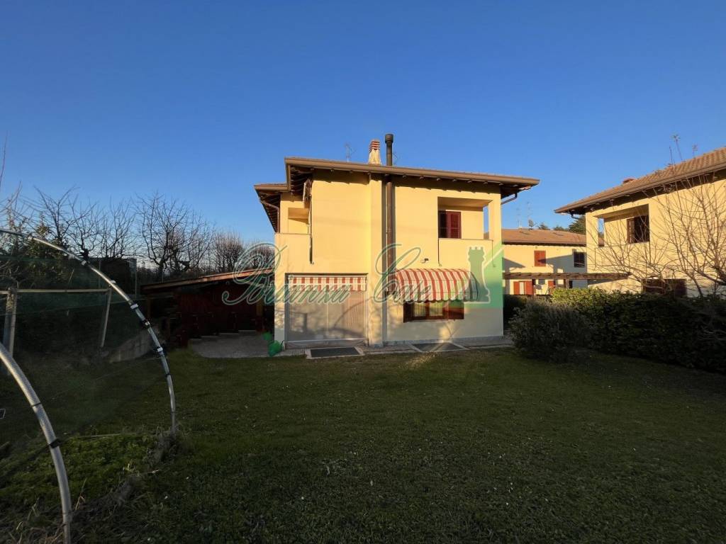 Villa a Casatenovo in Via Vittorio Alfieri, 3 - Foto 5