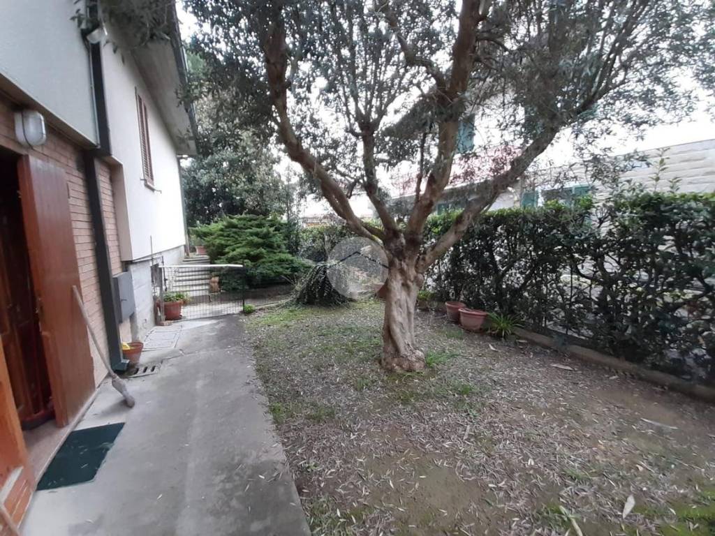 Casa indipendente a Lugo in Via Cardinale Francesco Bertazzoli, 1 - Foto 2