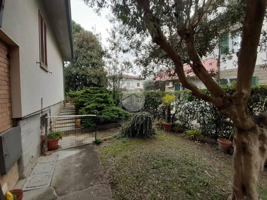 Casa indipendente a Lugo in Via Cardinale Francesco Bertazzoli, 1 - Foto 3