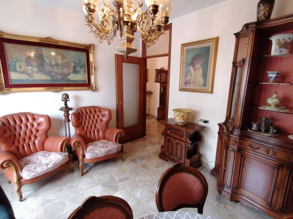 Appartamento a Lecco in Via Luciano Manara, 3 - Foto 5