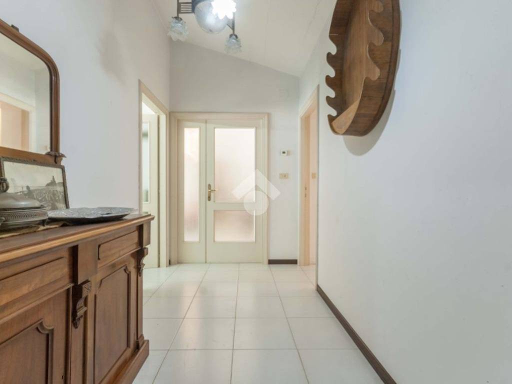 Appartamento a Roseto degli abruzzi in Lungomare Roma, 16 - Foto 4