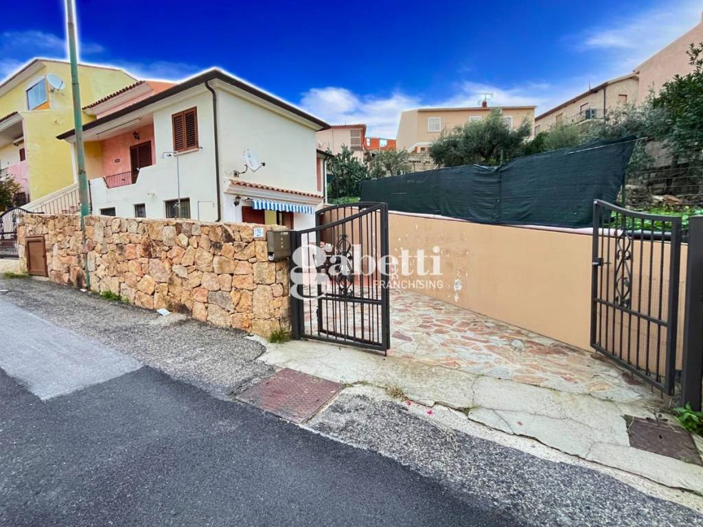 Appartamento a Budoni in Via Ercole, 25 - Foto 2