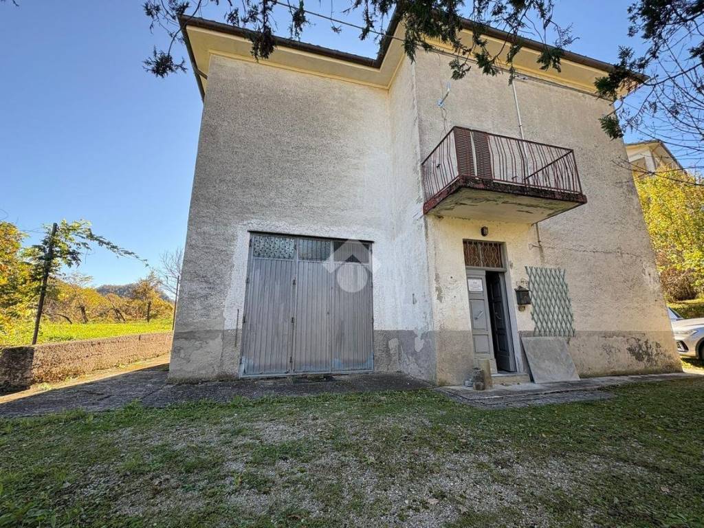 Casa indipendente a Cantiano in Via Contessa Vecchia - Foto 2