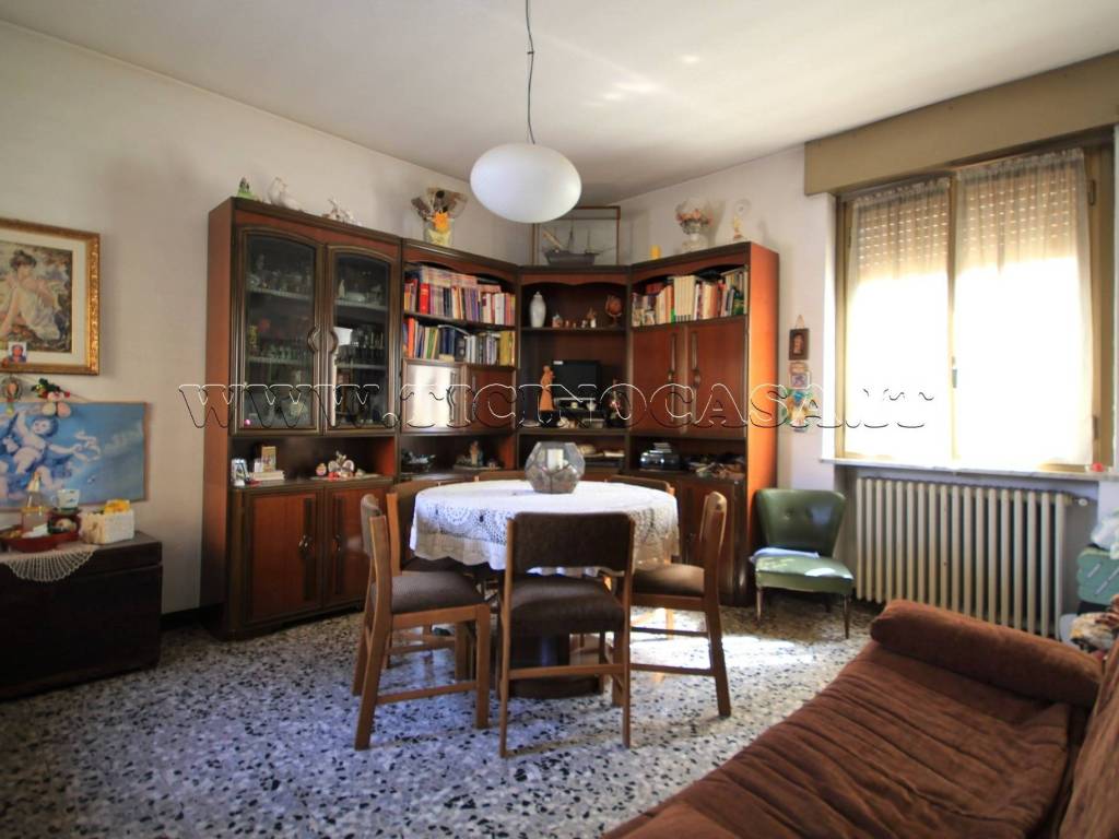 Villa a Marcallo con casone in Via Giulio Verne - Foto 2