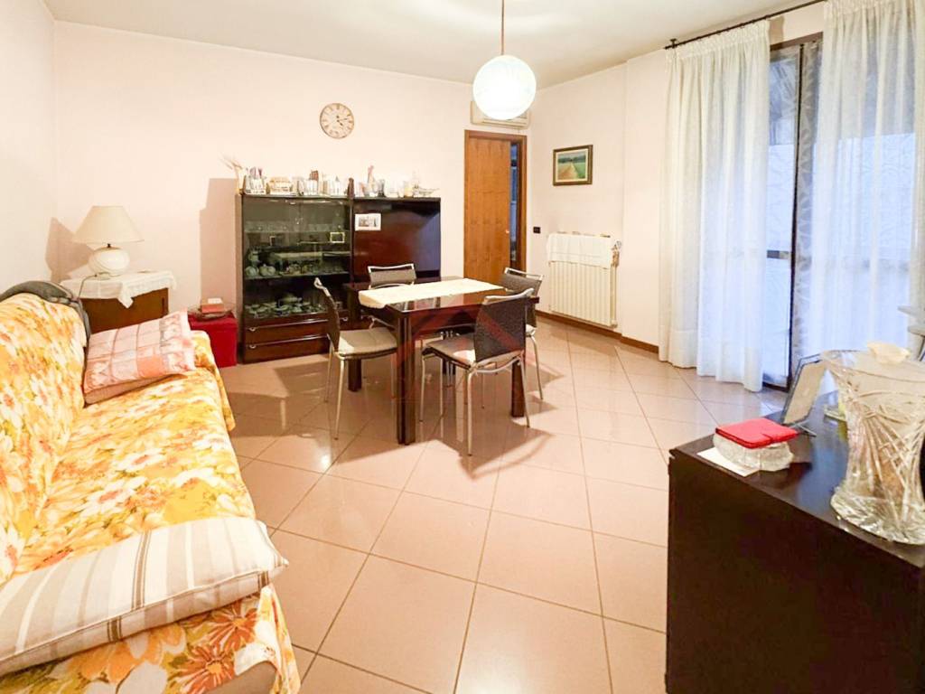 Appartamento a Carpi in Via Antonio Allegri 14 Carpi Province of Modena Italy , - Foto 3