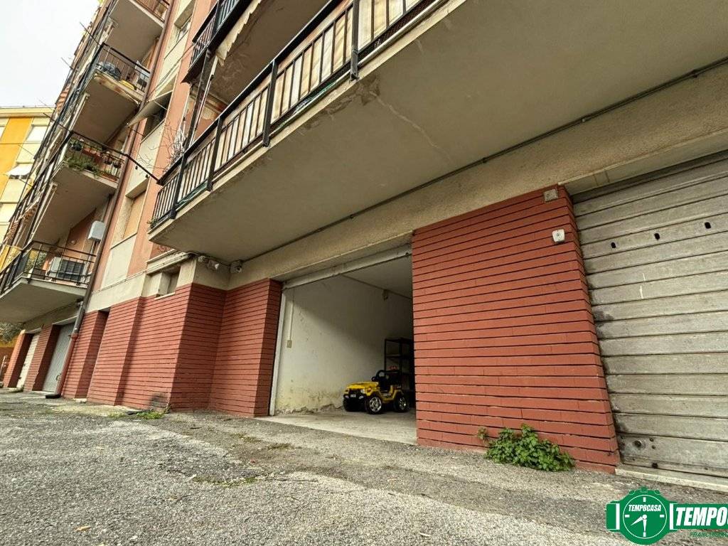 Box / garage a Lerici in Via Gozzano, 26 - Foto 4