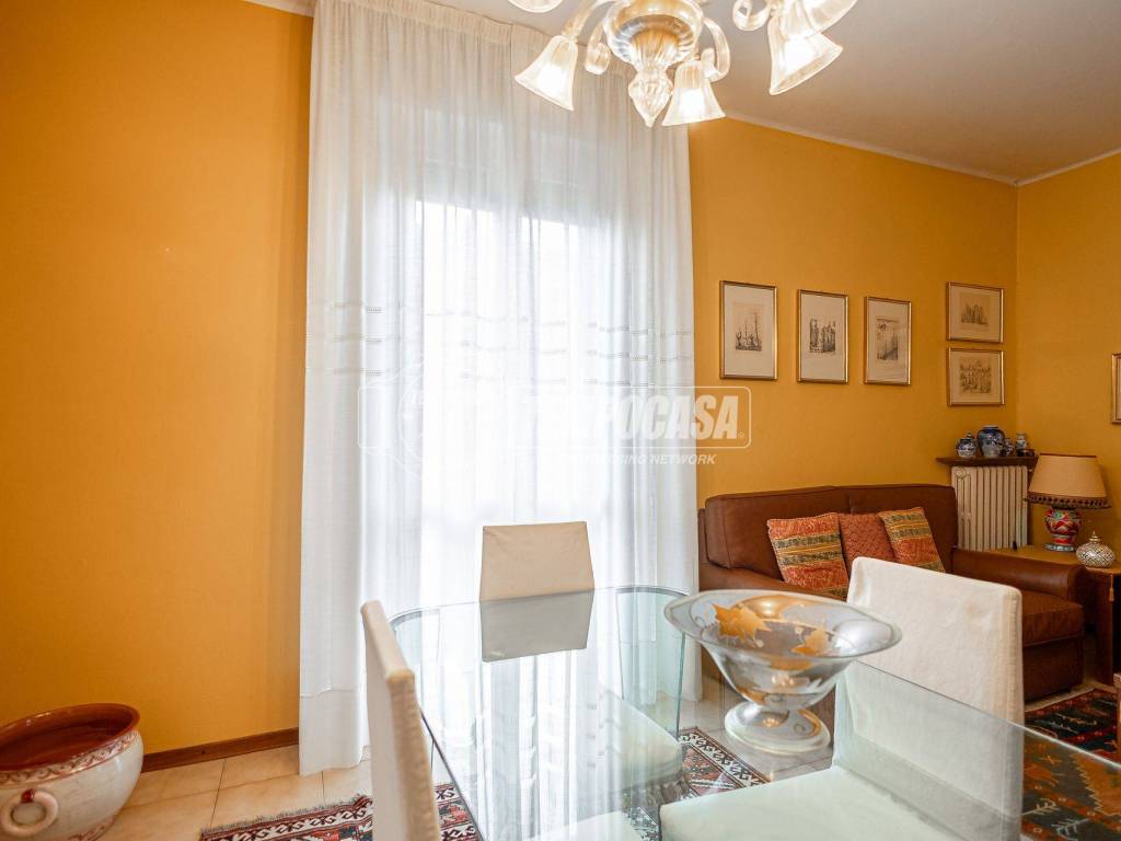 Appartamento a Reggio emilia in Via Emilia All'Ospizio 76 - Foto 3