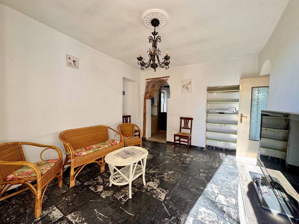 Appartamento a Chiusanico in Via Roma - Foto 5