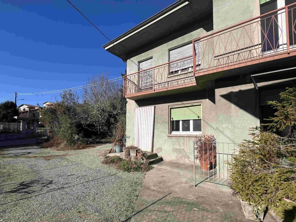 Villa a Sesto calende in Largo Dante Alighieri, 2 - Foto 5