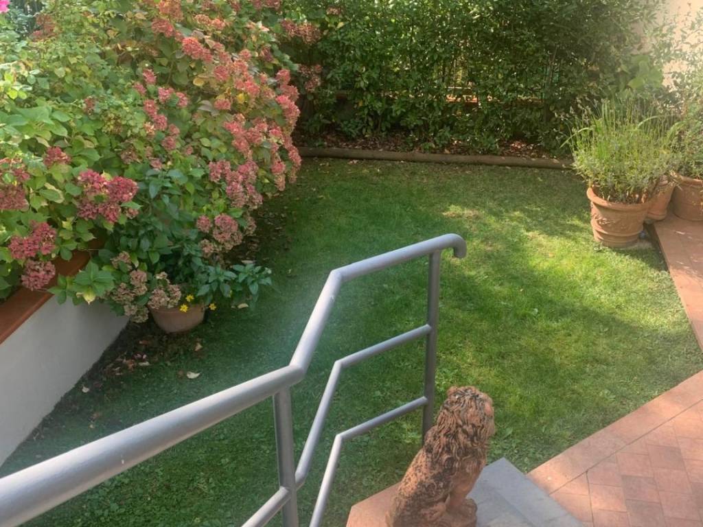 Villetta a schiera a Reggello in Via San Giovanni Gualberto - Foto 4