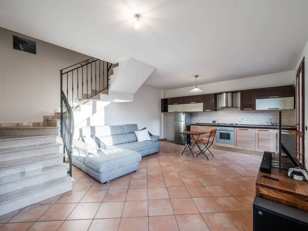 Appartamento a Cento in Via Venturoli, 19 - Foto 3