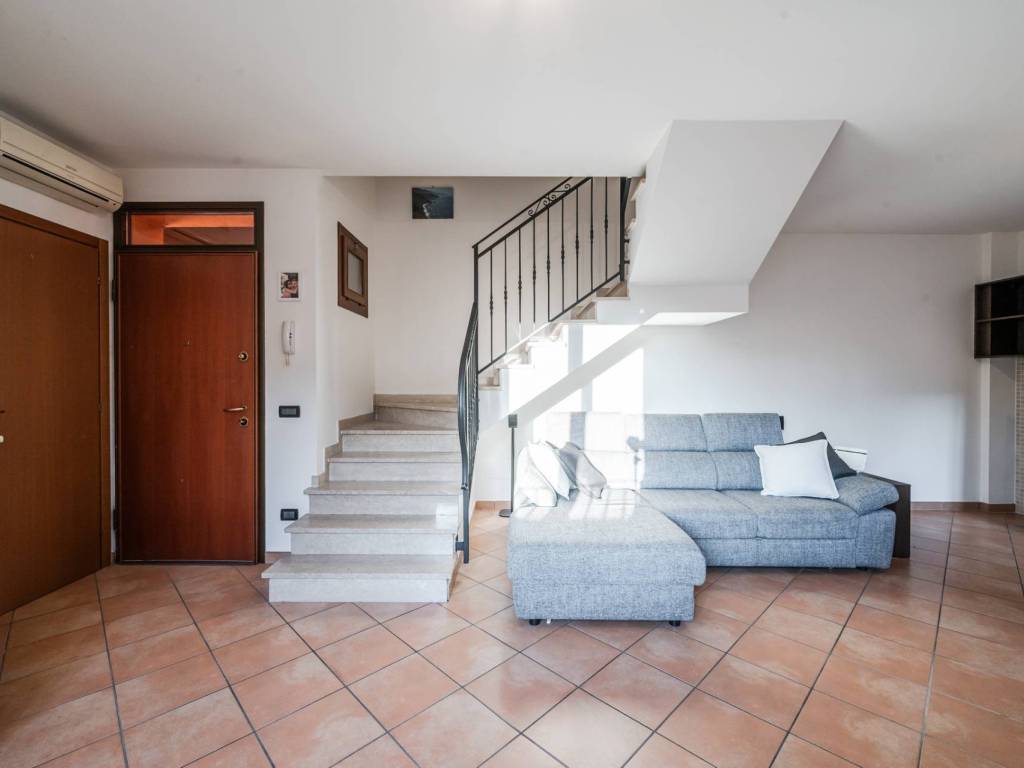 Appartamento a Cento in Via Venturoli, 19 - Foto 4