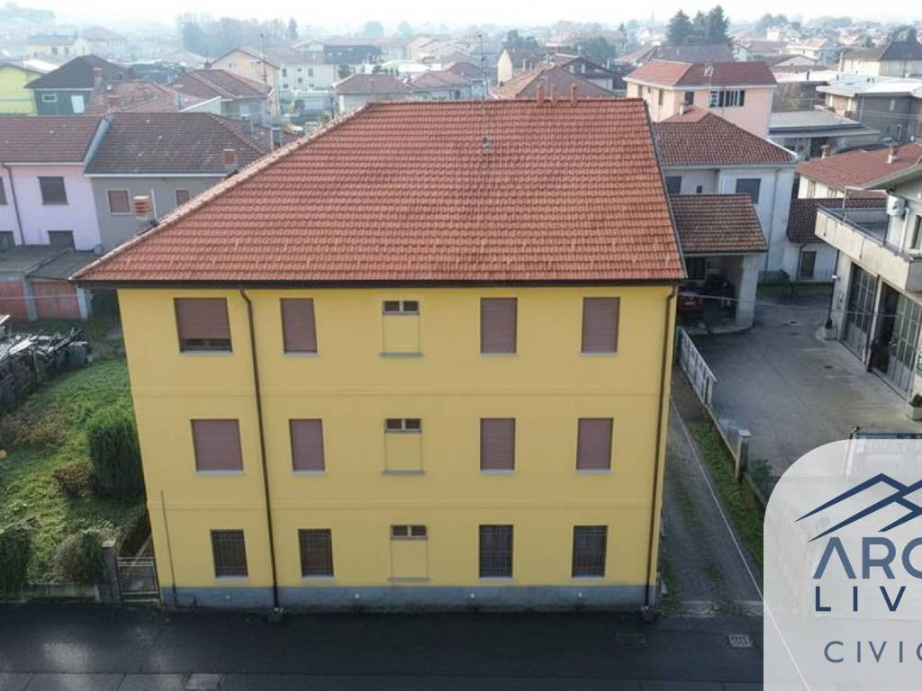 Appartamento a Cogliate in Via Don Filippo Baldassara, 10 - Foto 3