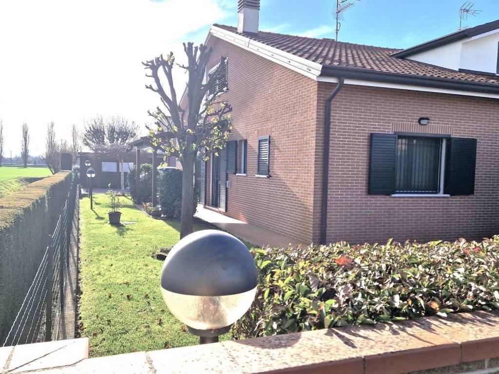 Villa a Ferrara in Via Lucio Mongardi, 33 - Foto 4