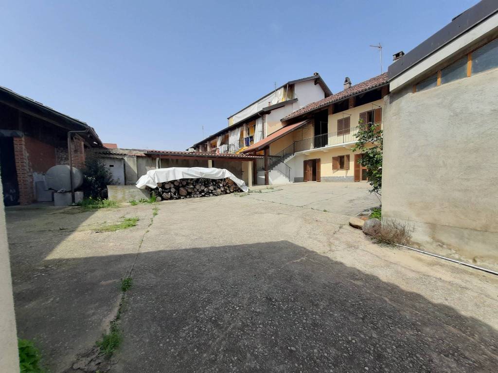 Casa indipendente a Montanaro in Via Madonna d'Isola, 17 - Foto 5