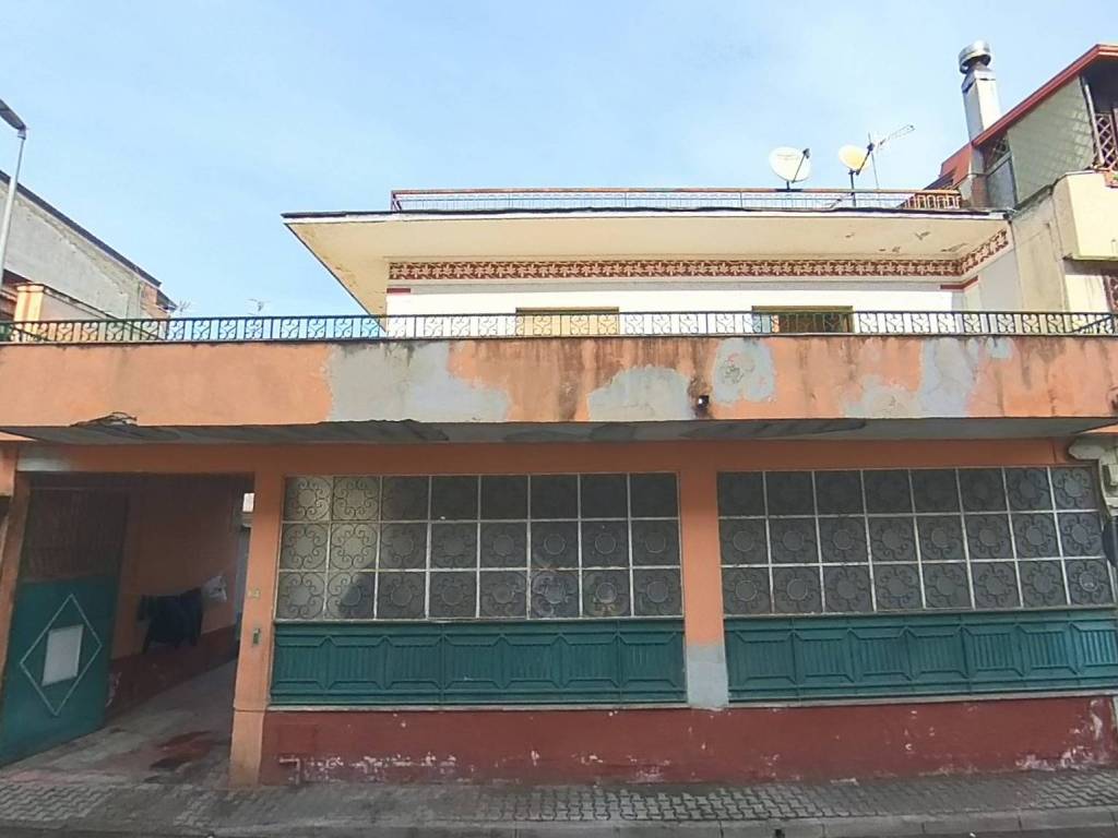 Casa indipendente a Frattaminore in Via Raffaello, 59 - Foto 2