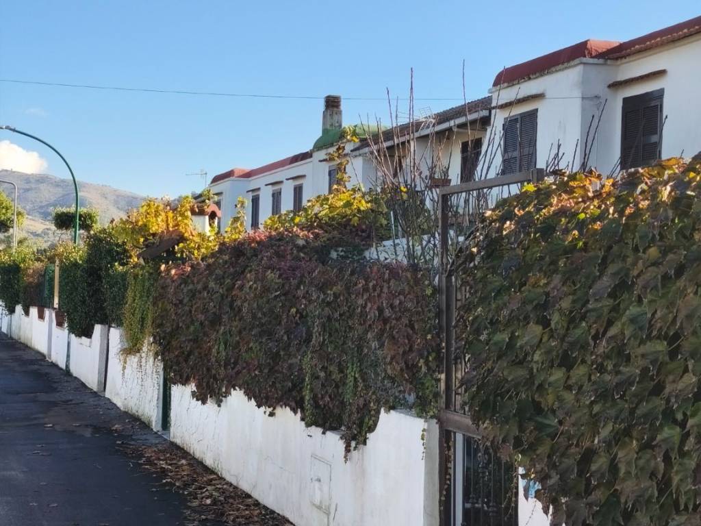 Villetta a schiera a Cellole in Viale Sicilia - Foto 5