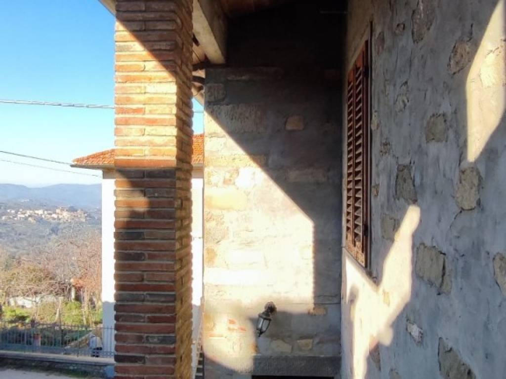 Casa indipendente a Montevarchi in Via della Torre Campanaria - Foto 4