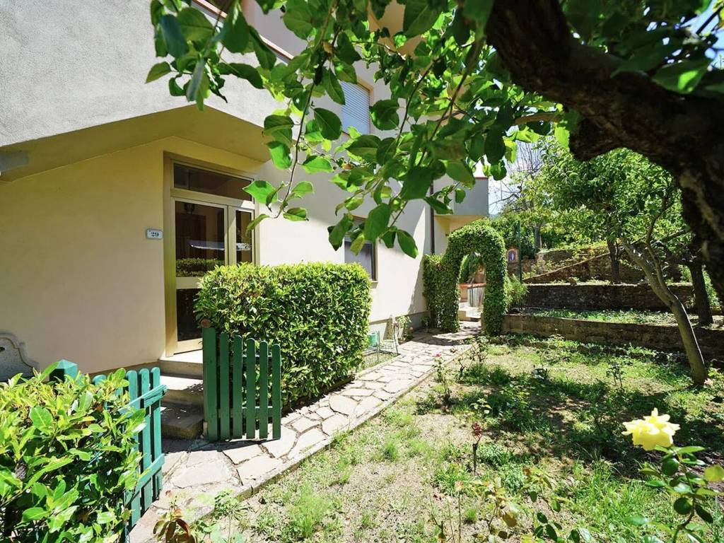 Appartamento a Arcidosso in Via Pietro Pifferi, 31 - Foto 3