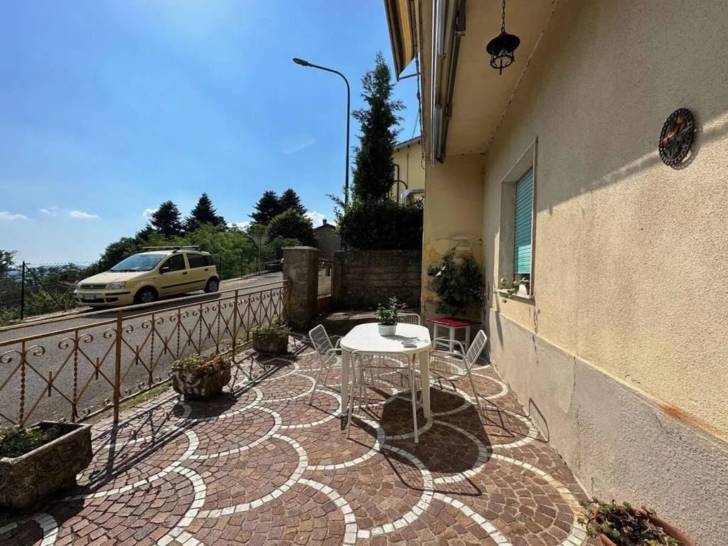 Appartamento a Santa fiora in Via Della Faggia No Number - Foto 2