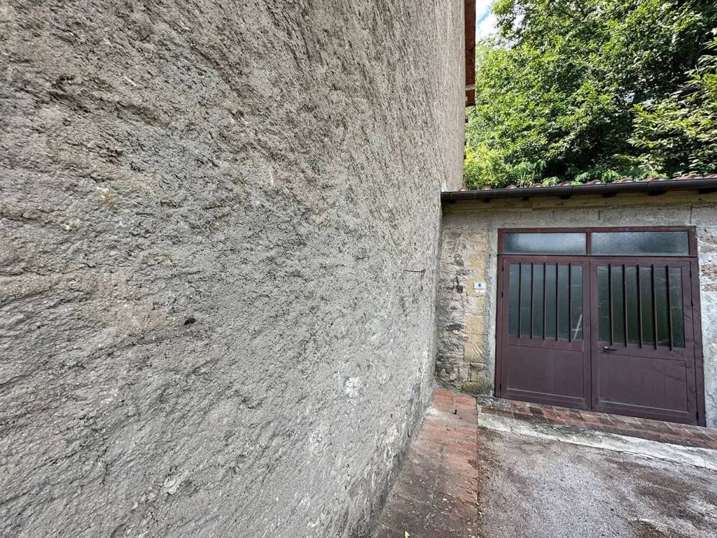 Appartamento a Santa fiora in Via Della Faggia No Number - Foto 3