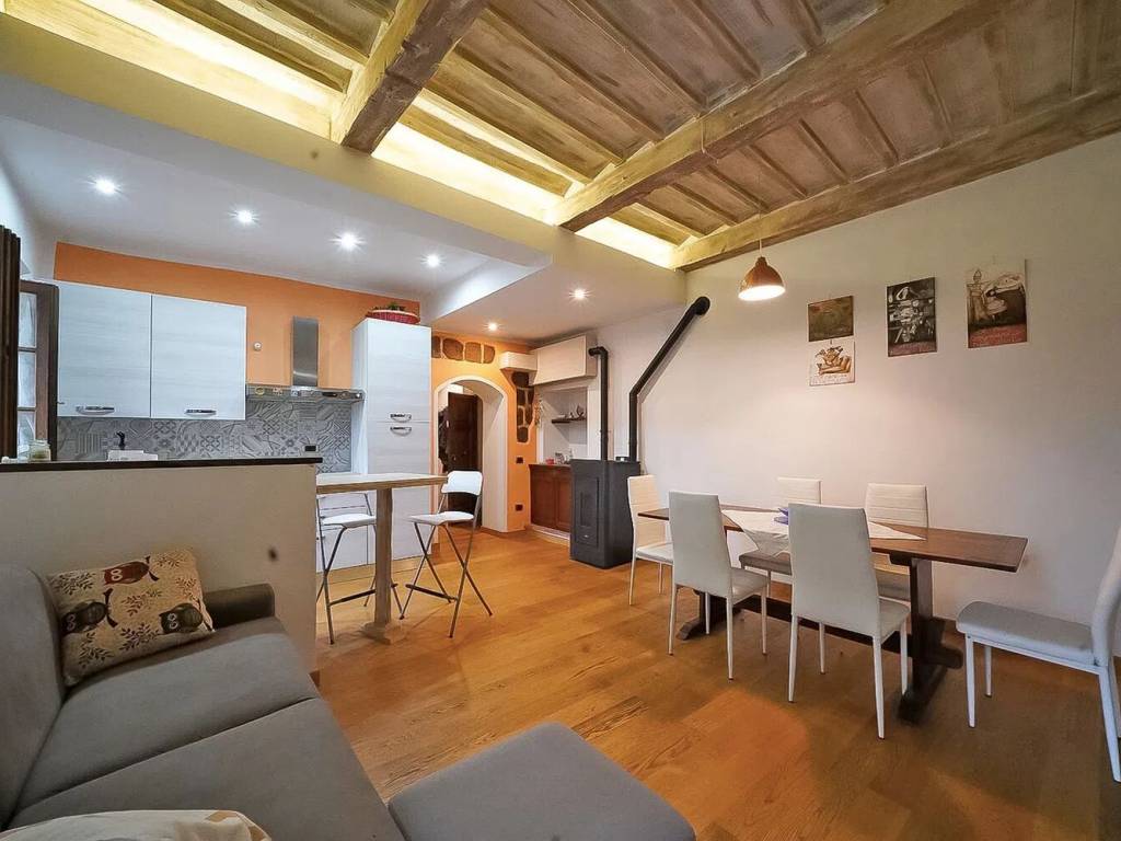 Appartamento a Santa fiora in Piazza Garibaldi No Number - Foto 3