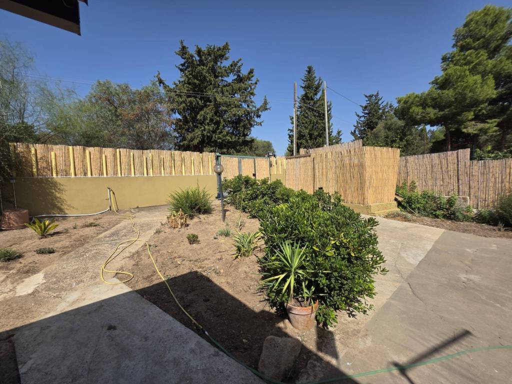 Villa a Quartu sant'elena in Via dei Crocus - Foto 5