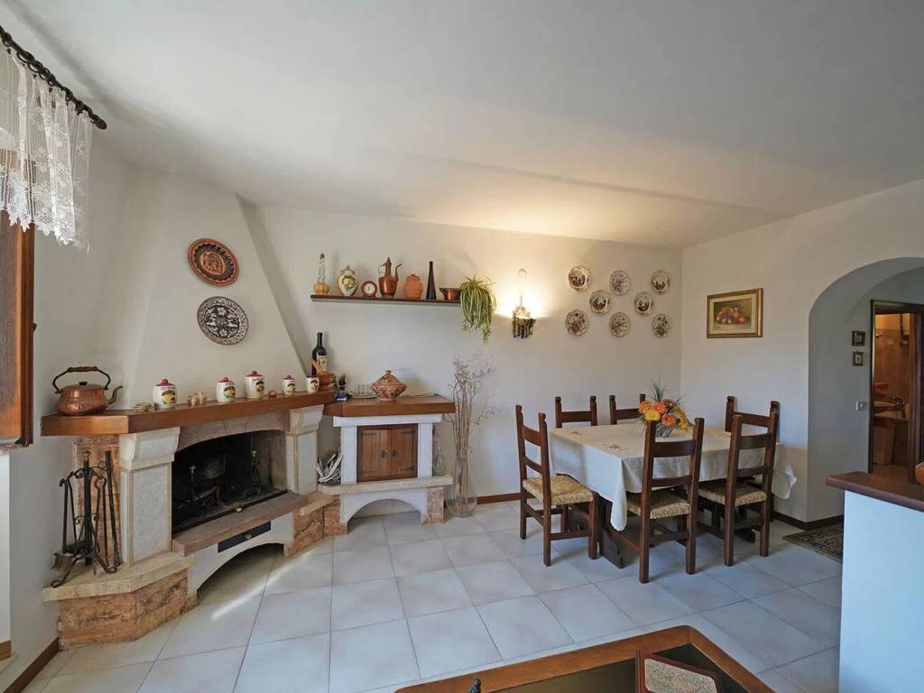 Appartamento a Santa fiora in Via Provinciale Azzarese, 57 - Foto 2