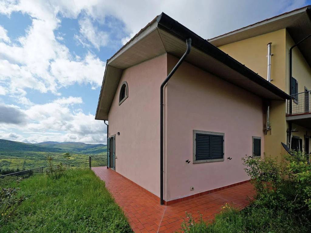 Villa a Santa fiora in Via Generale Carlo Alberto Dalla Chiesa, 27 - Foto 3